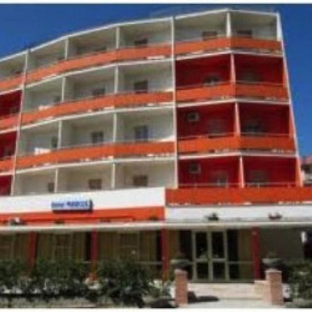 Hotel Marcus Cesenatico Buitenkant foto